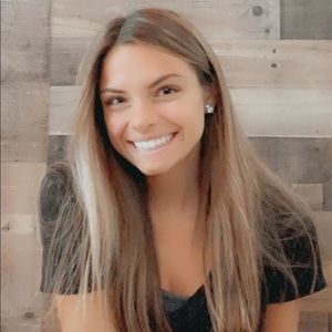 Meet your Posher, Hannah